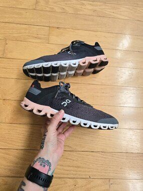 On Running | CloudFlow 'Rock Rose' sporty running sneakers | WMS 10